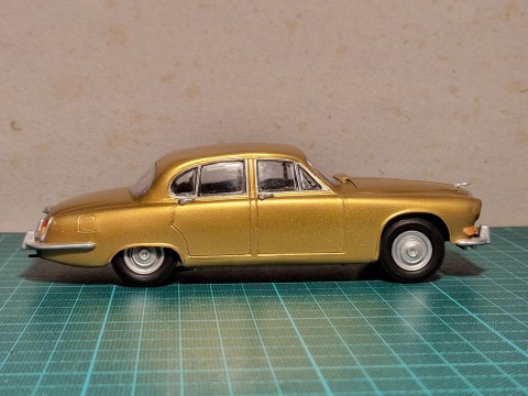 Jaguar 420