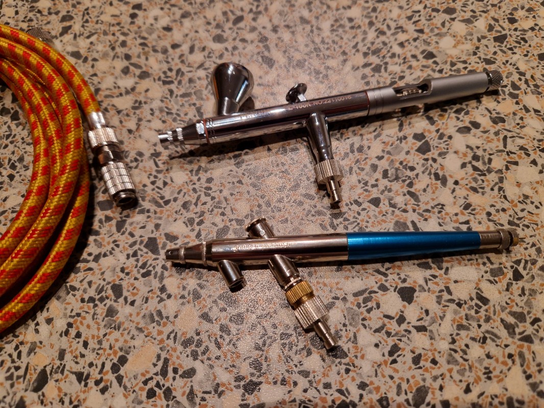 Airbrush Kompressor und Spritzpistolen