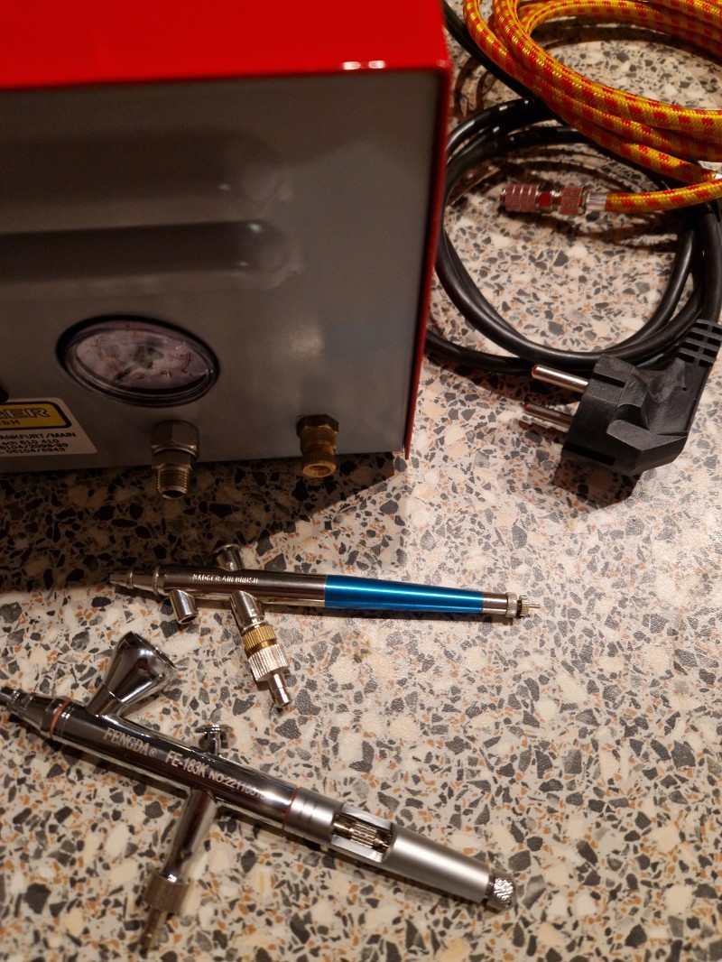 Airbrush Kompressor und Spritzpistolen