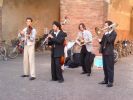 Dateiname=buskers_060.jpg
Dateigröße=41KB
Abmessungen: 614x460
hinzugefügt am: 02. September 2004 buskers_060.jpg