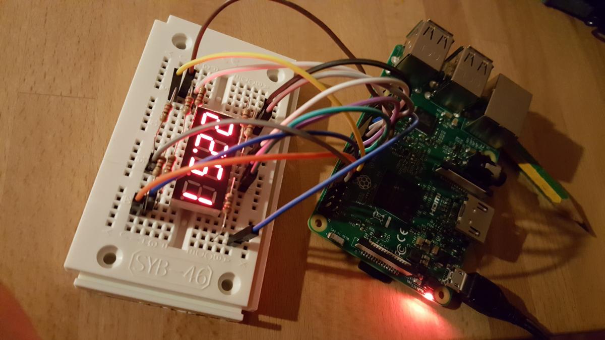 Raspi3 mit digitaler Uhr