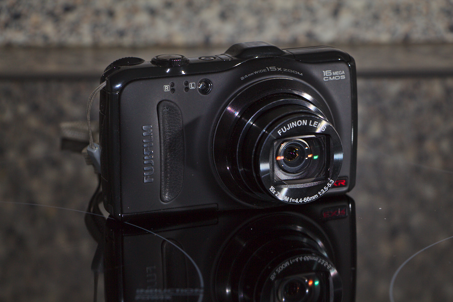 Fuji F600exr vorne